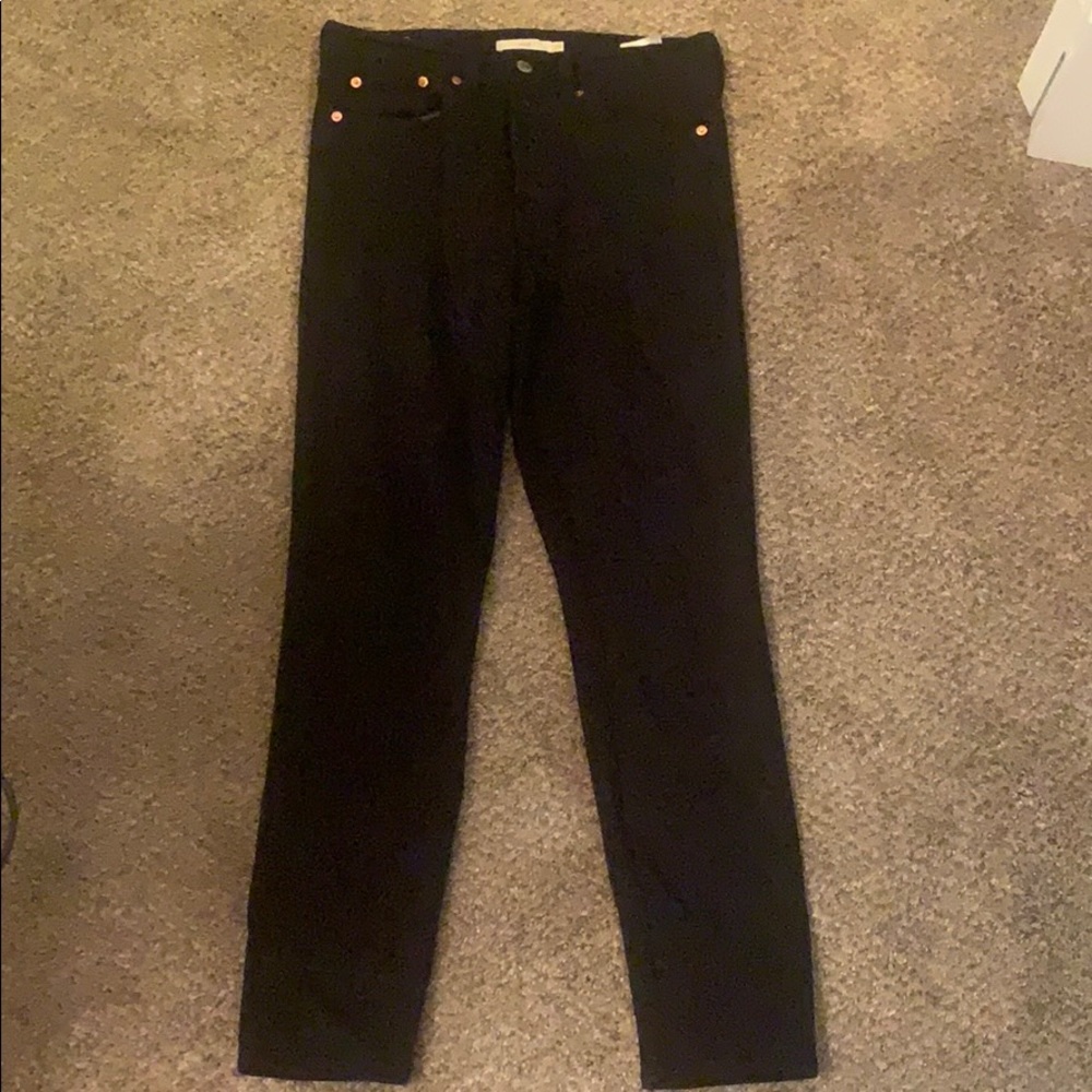 Levi black wedgie jeans